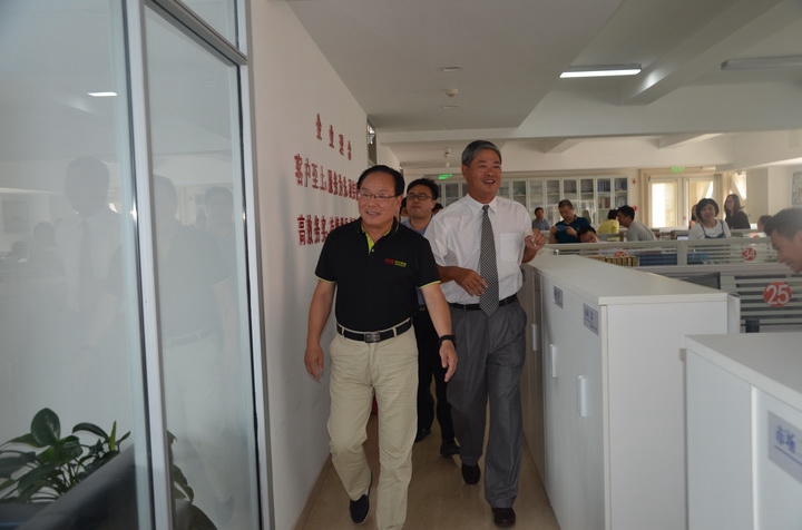 1503638980738825.jpg 香港六和盒宝典大全