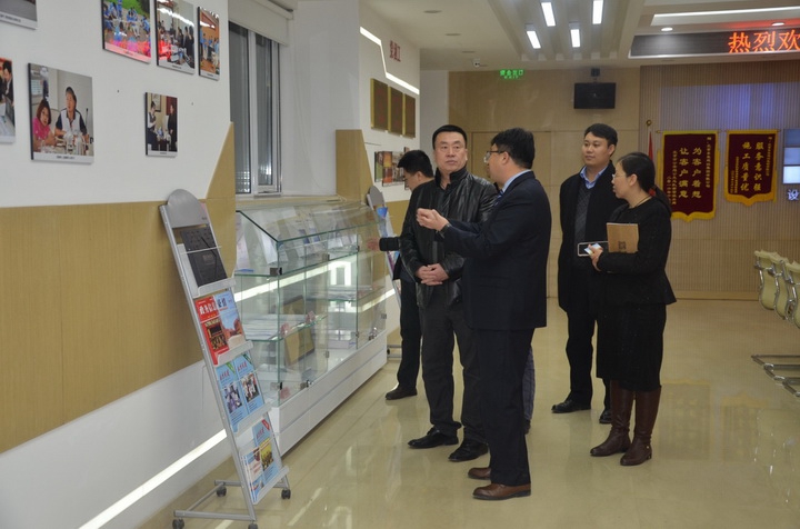 1512639385303990.jpg 香港六和盒宝典大全