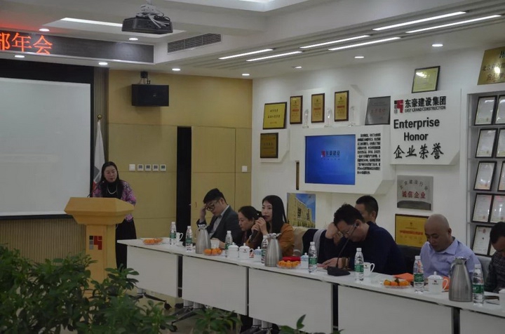 1515564172974089.jpg 香港六和盒宝典大全